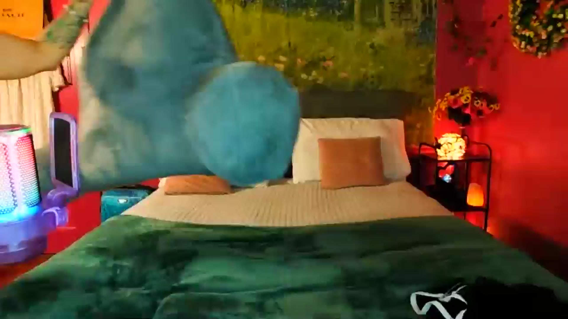 Gallery image thumbnail from SouthernMILF's myfreecams stream on, 07/27/2024, 06:04 image 8 of 20