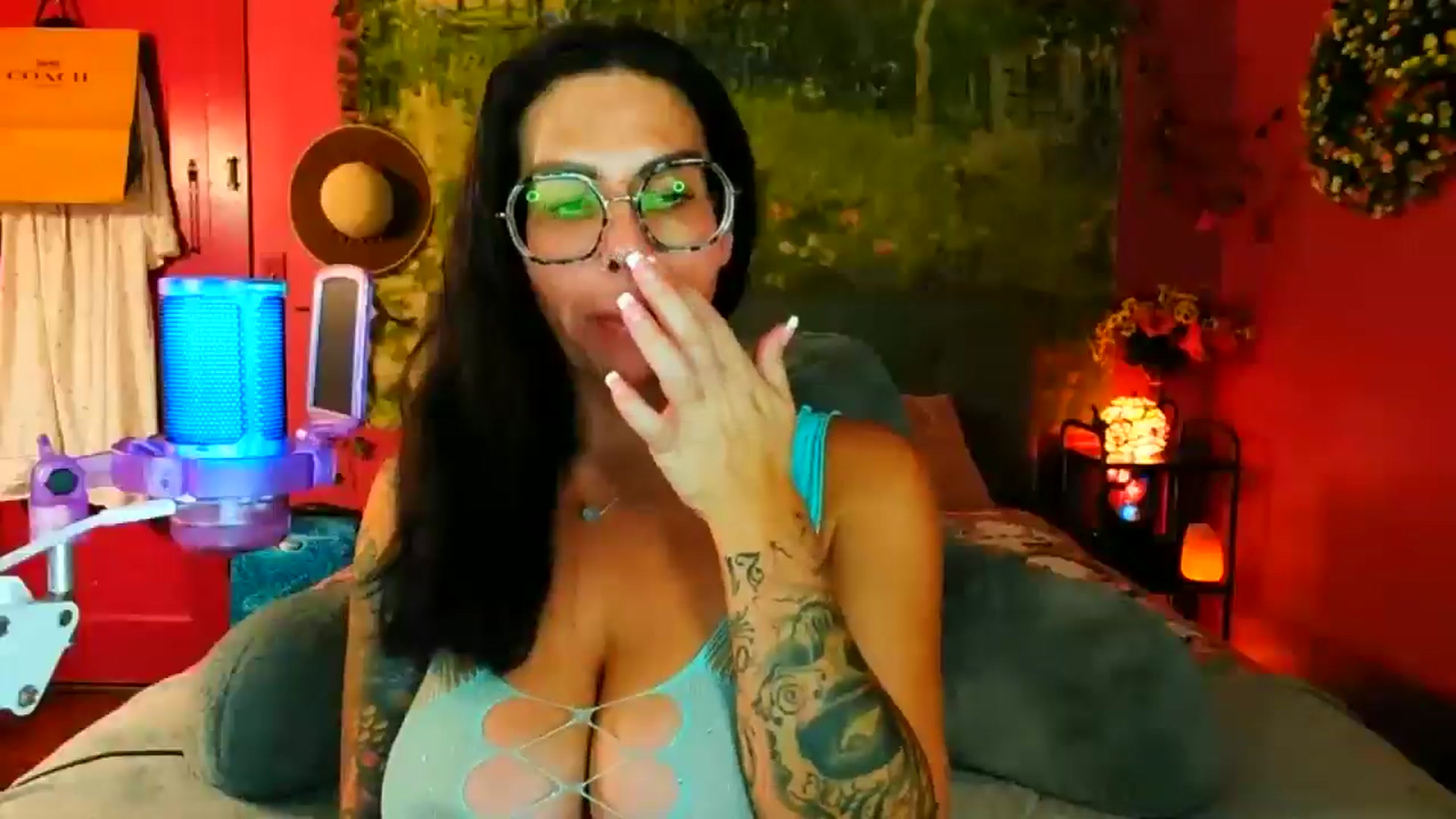 Gallery image thumbnail from SouthernMILF's myfreecams stream on, 07/31/2024, 06:02 image 2 of 20