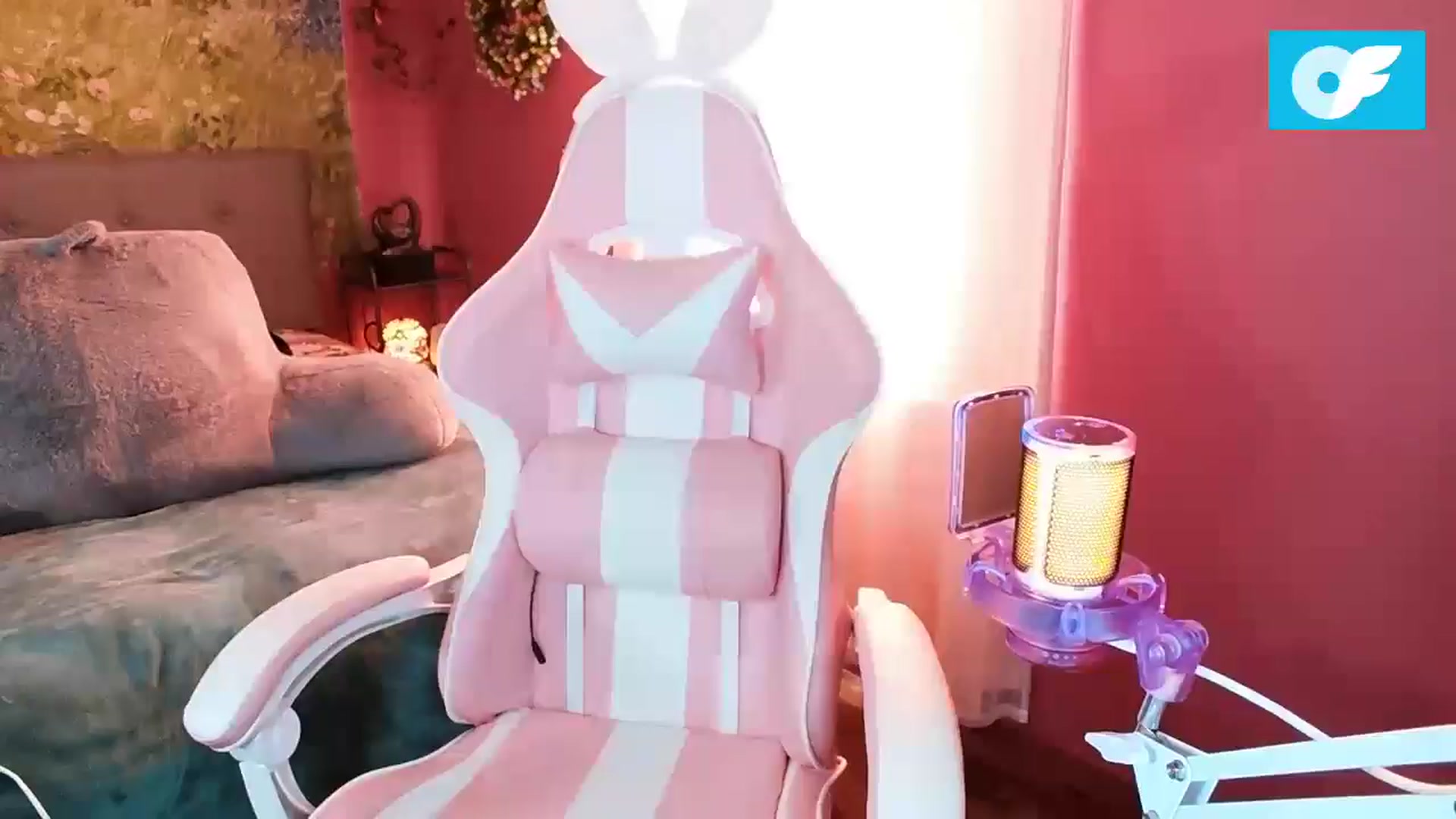 Gallery image thumbnail from SouthernMILF's myfreecams stream on, 11/12/2024, 21:59 image 7 of 20