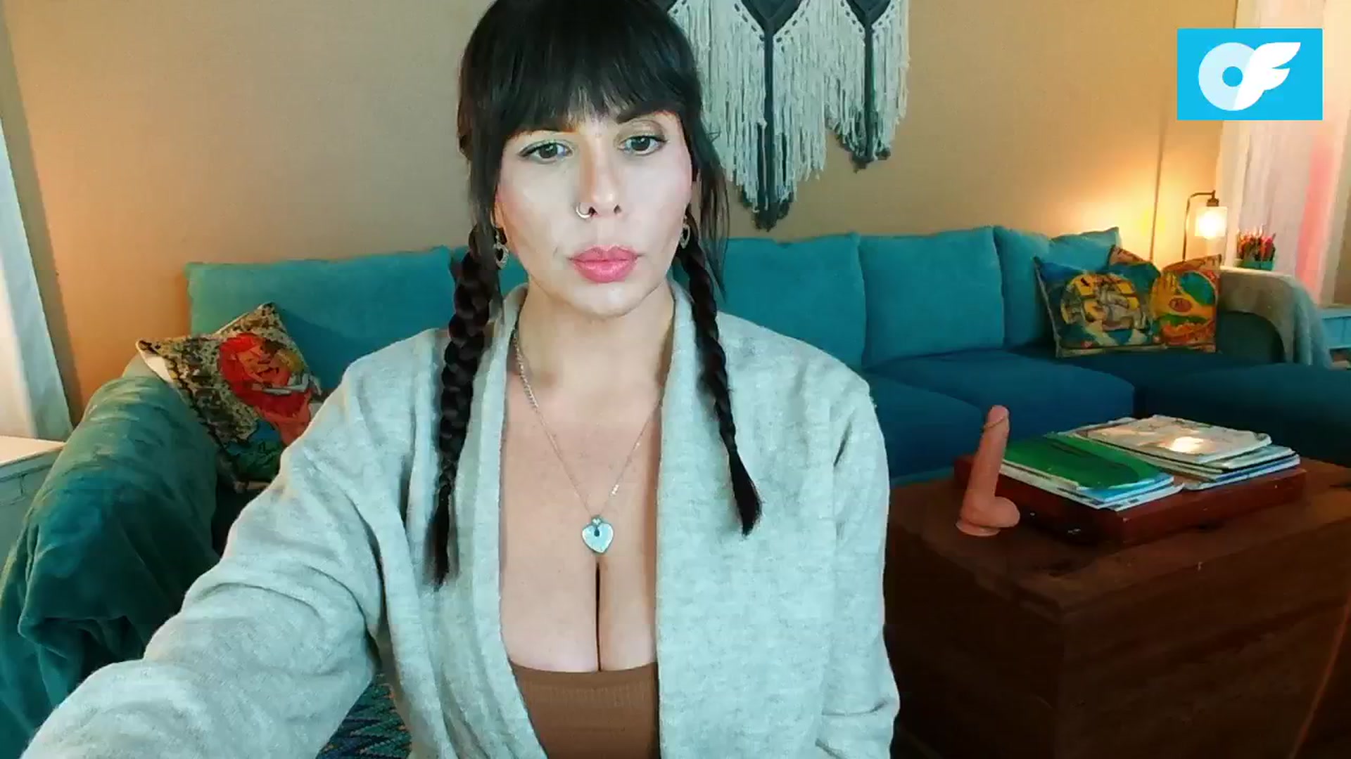 Gallery image thumbnail from SouthernMILF's myfreecams stream on, 01/09/2025, 20:34 image 3 of 20