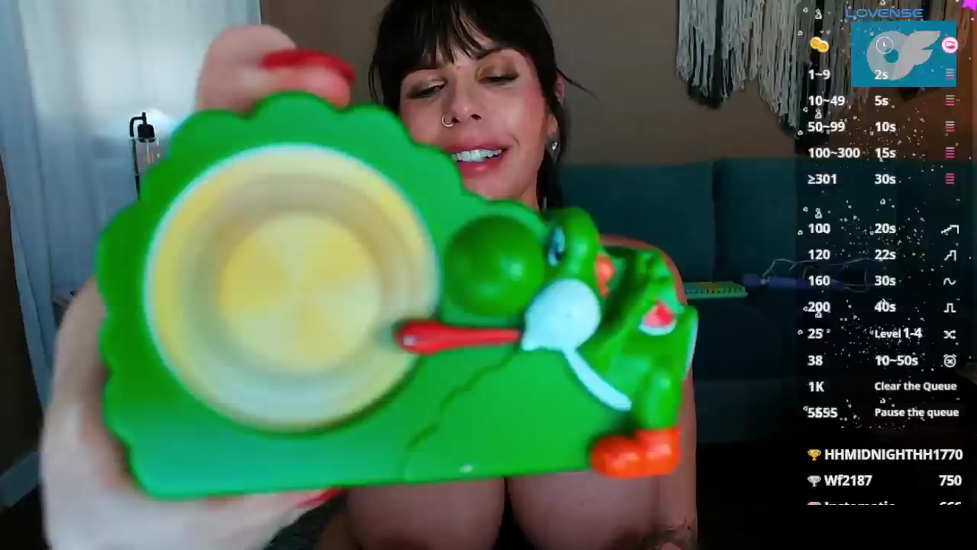 Gallery image thumbnail from SouthernMILF's myfreecams stream on, 01/12/2025, 22:28 image 5 of 20