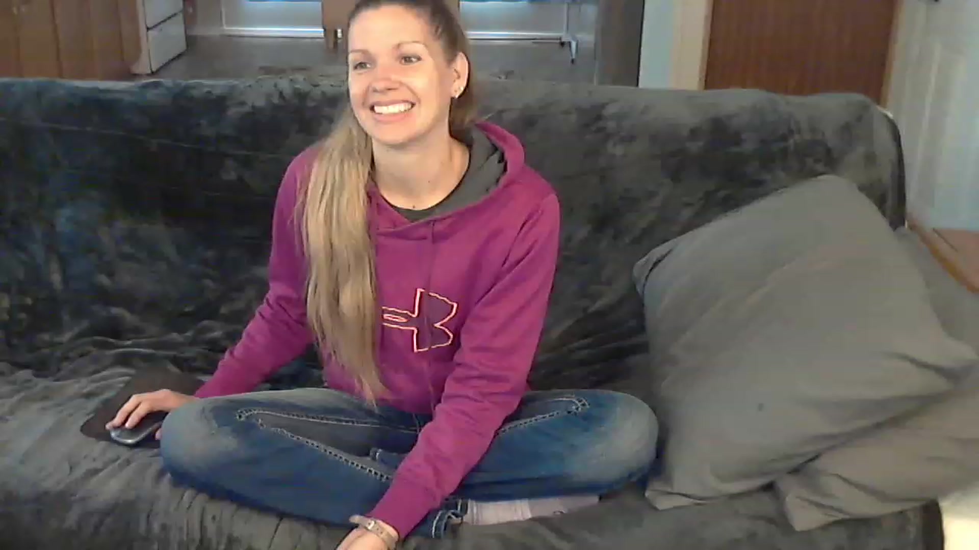 Gallery image thumbnail from SouthernNsexi's myfreecams stream on, 04/28/2023, 14:35 image 6 of 20