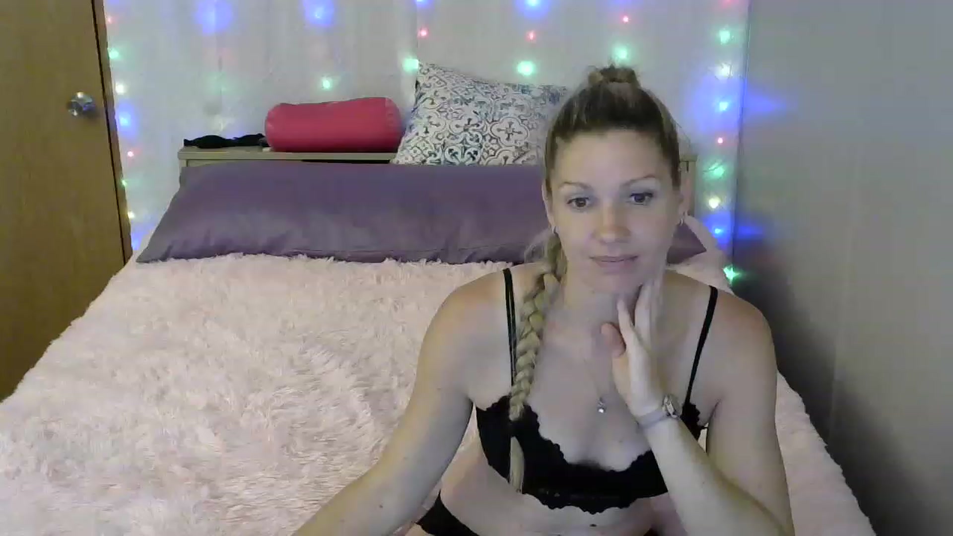 Gallery image thumbnail from SouthernNsexi's myfreecams stream on, 06/04/2023, 14:17 image 11 of 20
