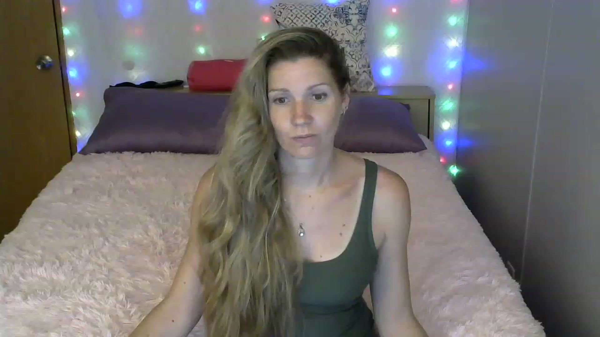 Gallery image thumbnail from SouthernNsexi's myfreecams stream on, 06/09/2023, 02:49 image 3 of 20