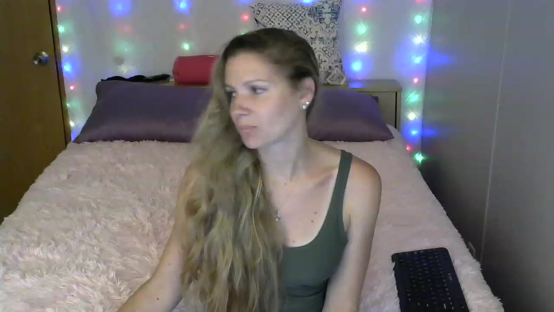 Gallery image thumbnail from SouthernNsexi's myfreecams stream on, 06/09/2023, 02:49 image 4 of 20