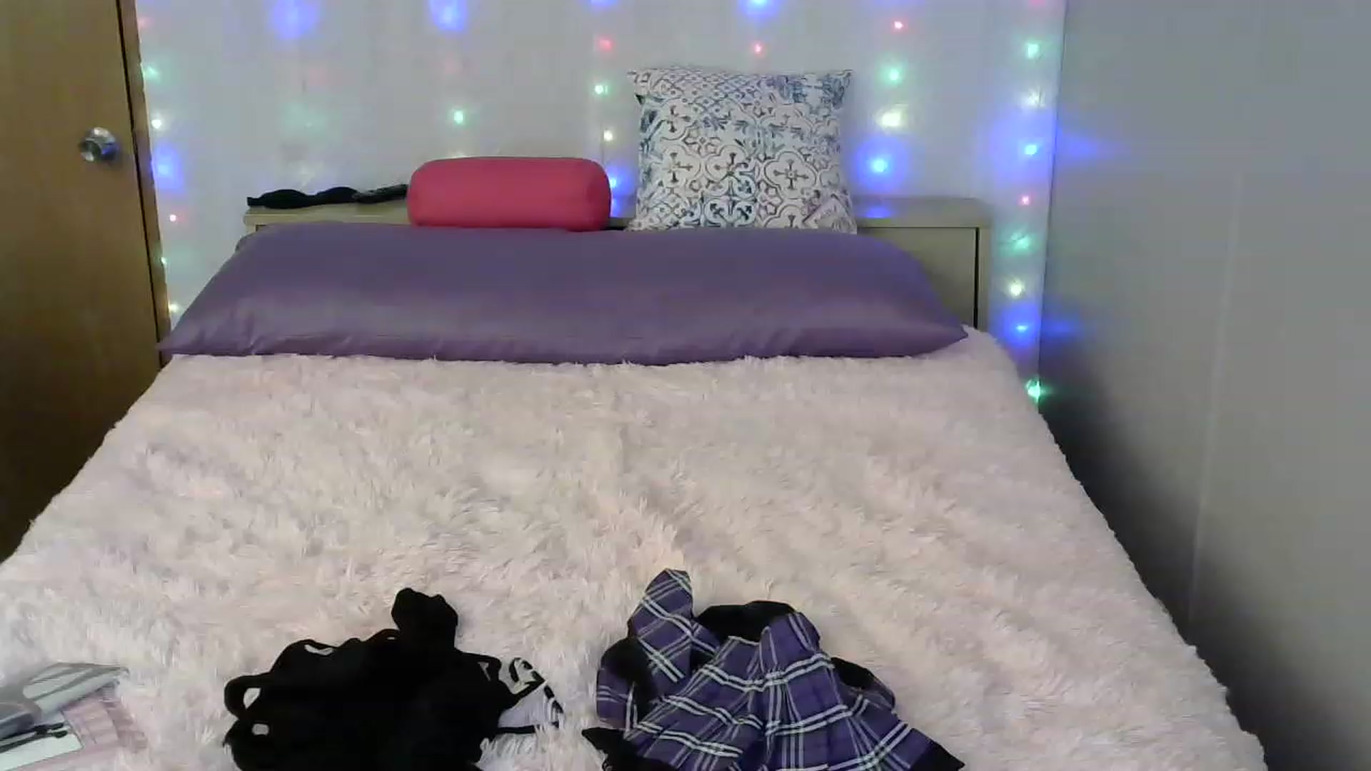 Gallery image thumbnail from SouthernNsexi's myfreecams stream on, 06/09/2023, 15:22 image 5 of 20