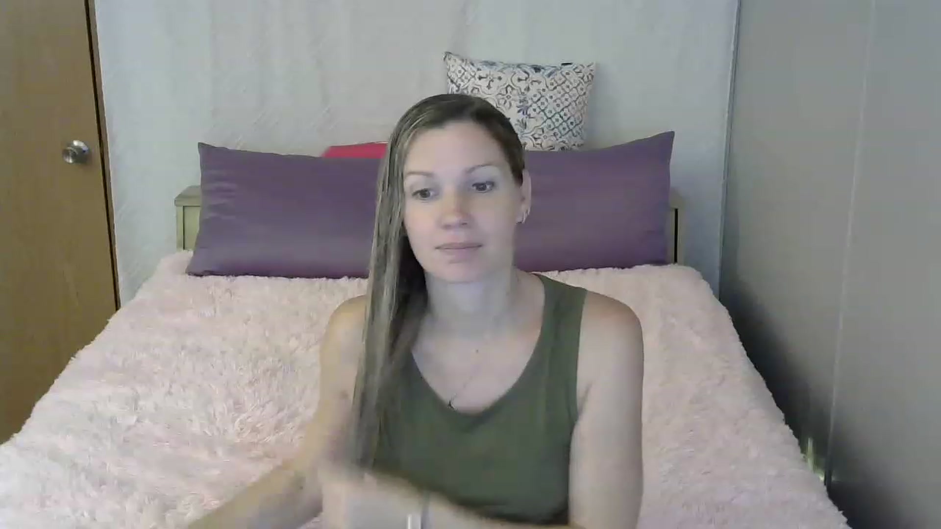 Gallery image thumbnail from SouthernNsexi's myfreecams stream on, 06/11/2023, 13:31 image 7 of 20