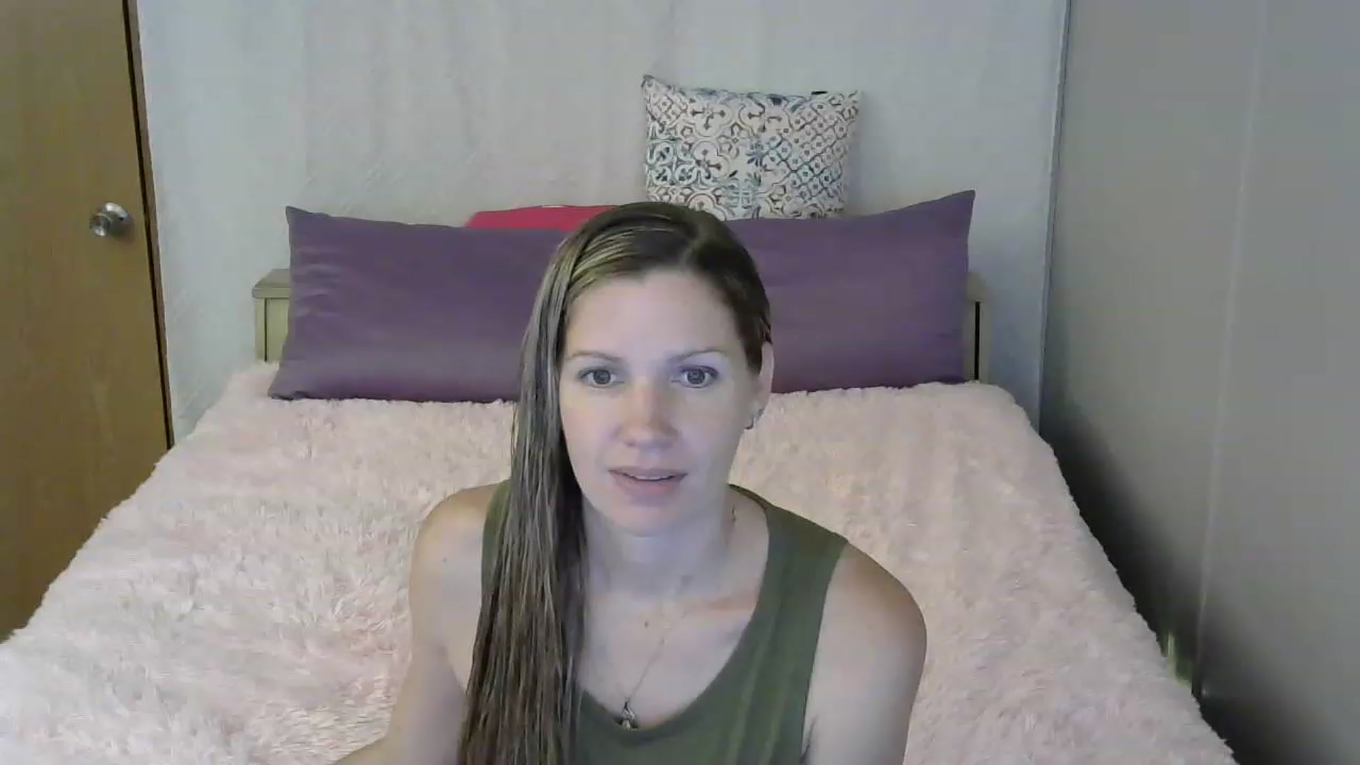 Gallery image thumbnail from SouthernNsexi's myfreecams stream on, 06/11/2023, 13:31 image 8 of 20