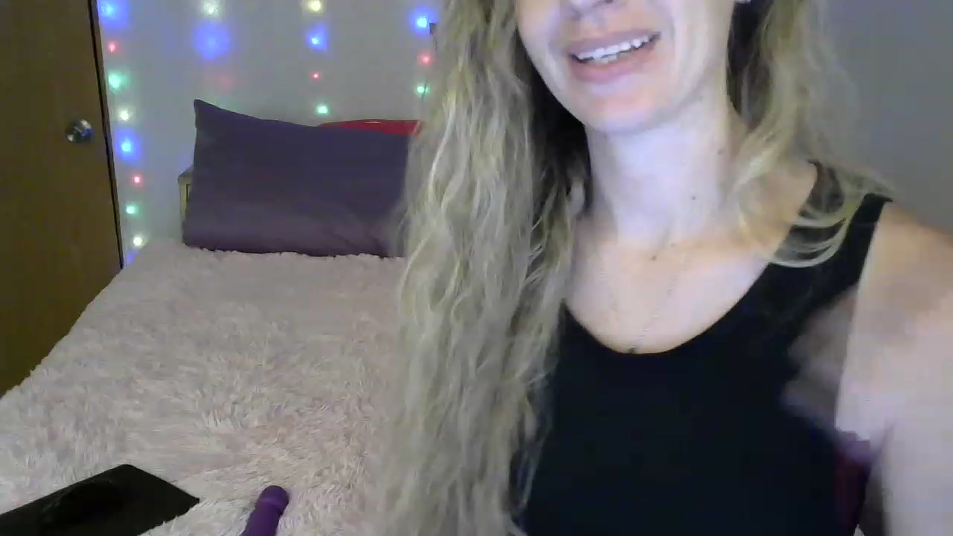 Gallery image thumbnail from SouthernNsexi's myfreecams stream on, 06/20/2023, 14:38 image 19 of 20