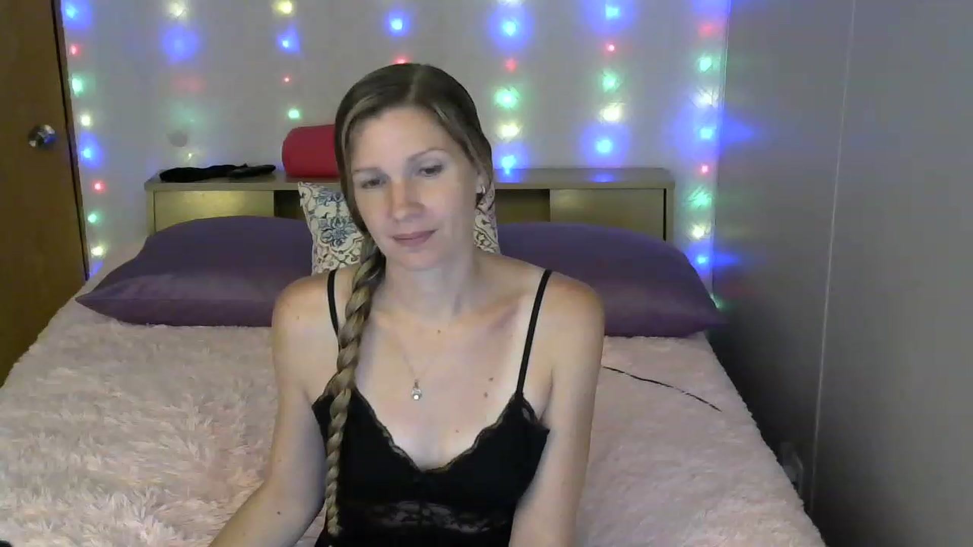 Gallery image thumbnail from SouthernNsexi's myfreecams stream on, 06/25/2023, 01:46 image 11 of 20