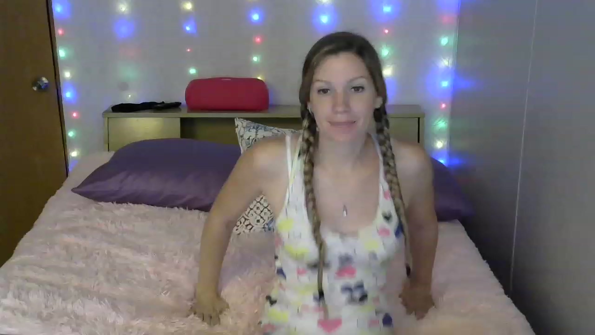 Gallery image thumbnail from SouthernNsexi's myfreecams stream on, 06/25/2023, 13:25 image 13 of 20