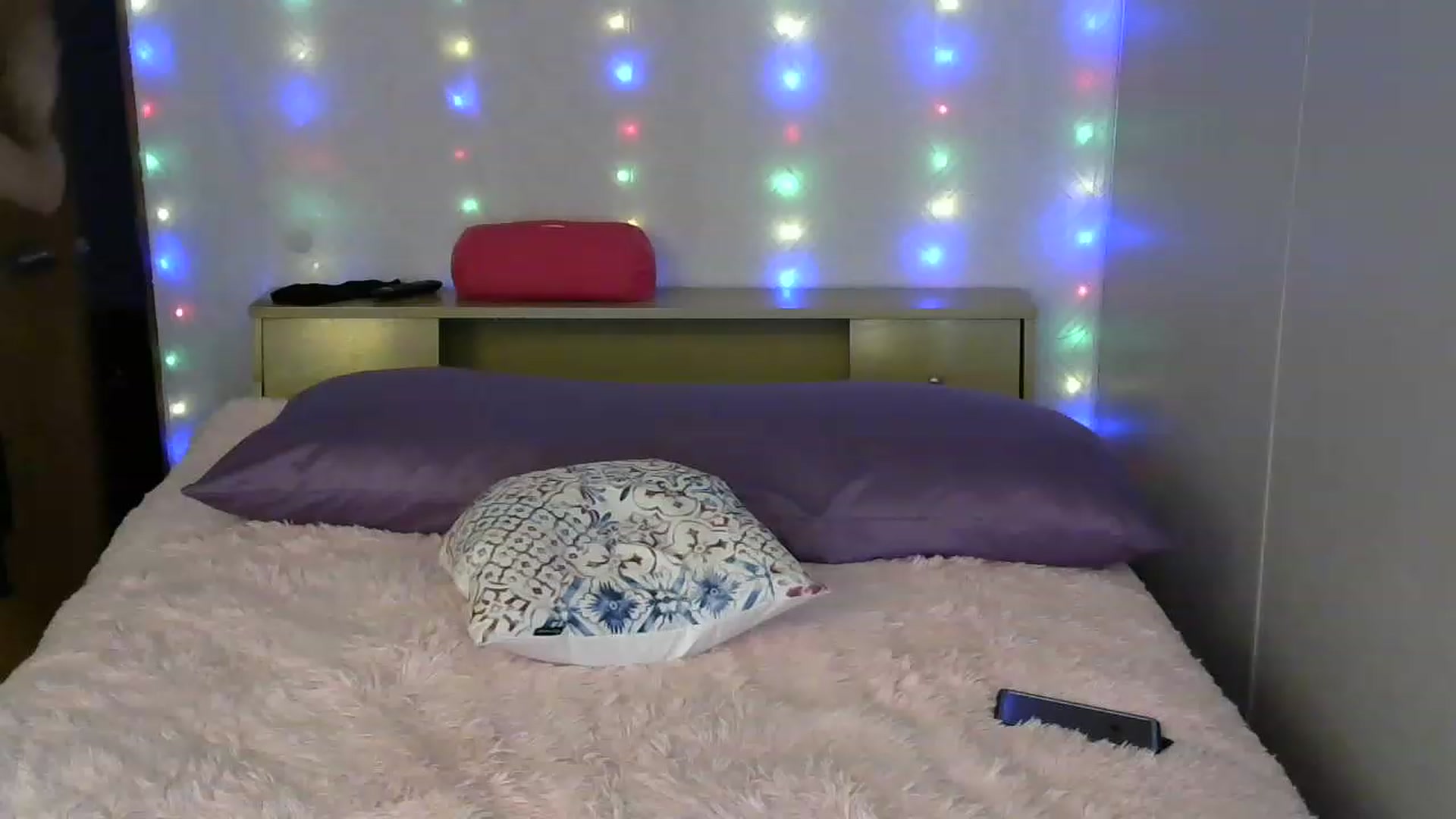 Gallery image thumbnail from SouthernNsexi's myfreecams stream on, 06/25/2023, 14:26 image 18 of 20
