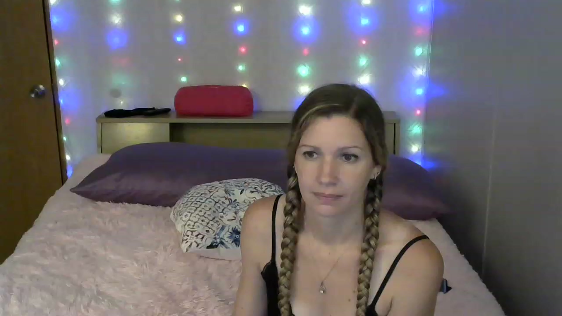 Gallery image thumbnail from SouthernNsexi's myfreecams stream on, 06/25/2023, 14:26 image 19 of 20