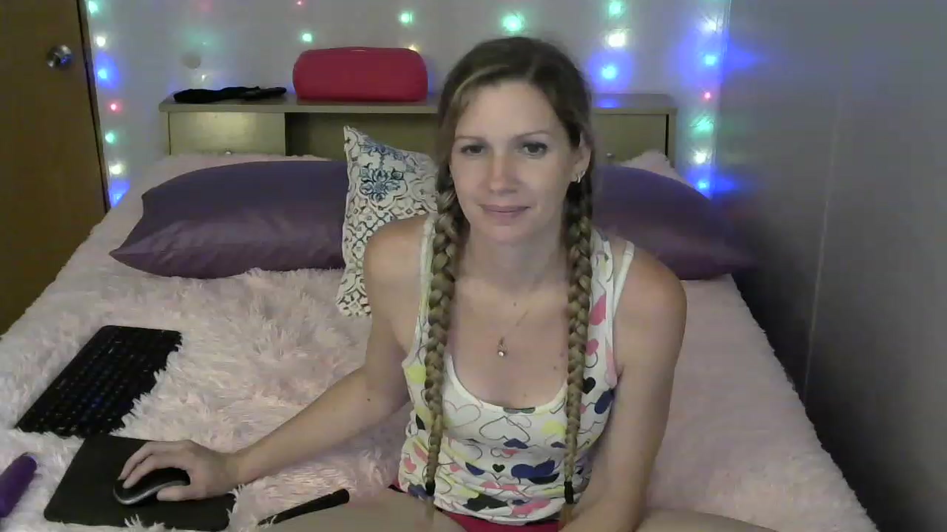 Gallery image thumbnail from SouthernNsexi's myfreecams stream on, 06/26/2023, 03:16 image 7 of 20