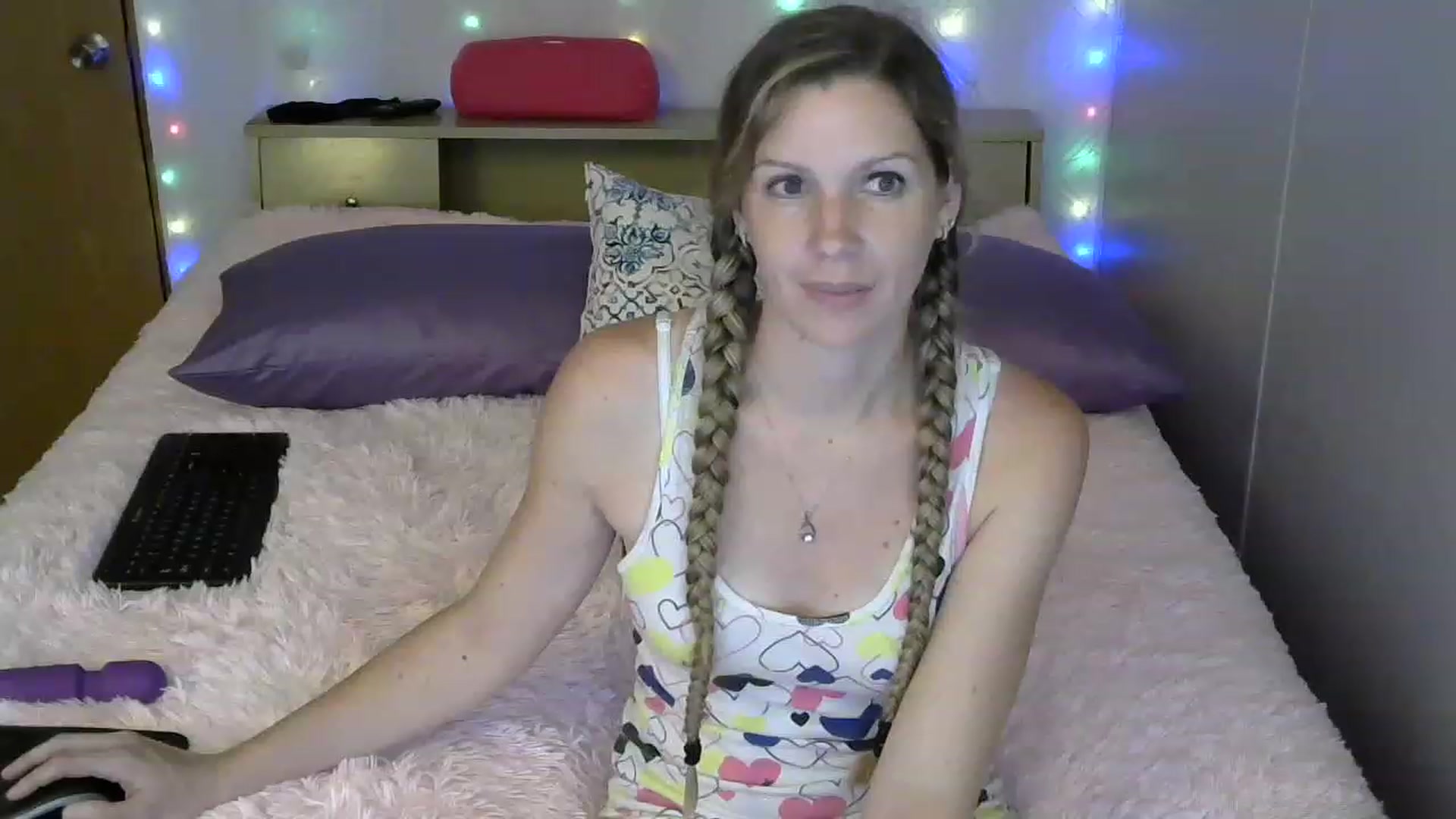 Gallery image thumbnail from SouthernNsexi's myfreecams stream on, 06/26/2023, 03:16 image 19 of 20