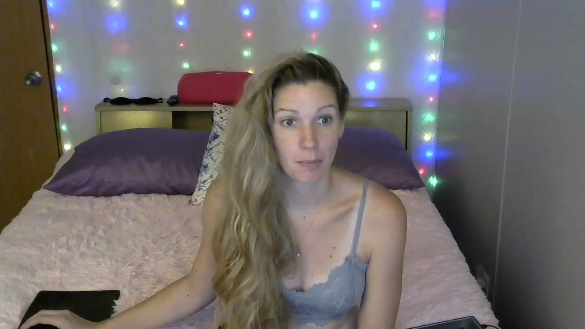 Gallery image thumbnail from SouthernNsexi's myfreecams stream on, 07/01/2023, 14:55 image 14 of 20