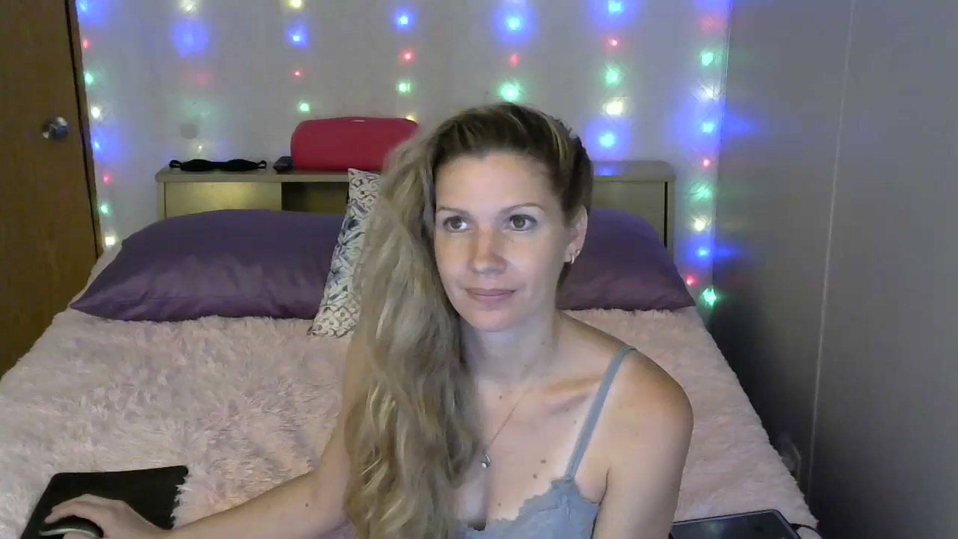 Gallery image thumbnail from SouthernNsexi's myfreecams stream on, 07/01/2023, 14:55 image 1 of 20