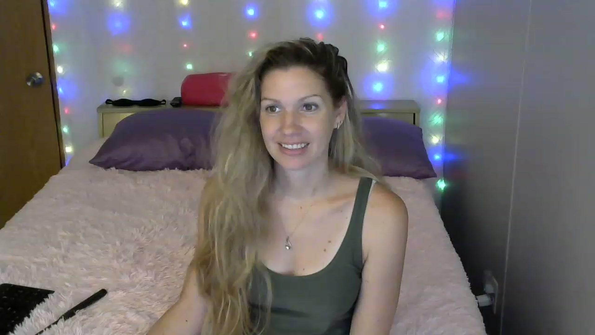 Gallery image thumbnail from SouthernNsexi's myfreecams stream on, 07/02/2023, 14:16 image 18 of 20