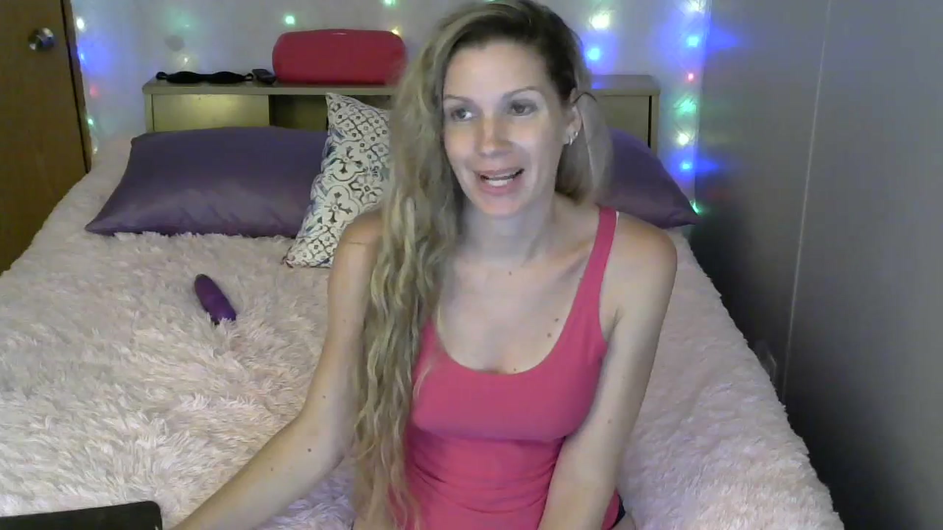 Gallery image thumbnail from SouthernNsexi's myfreecams stream on, 07/06/2023, 02:23 image 18 of 20