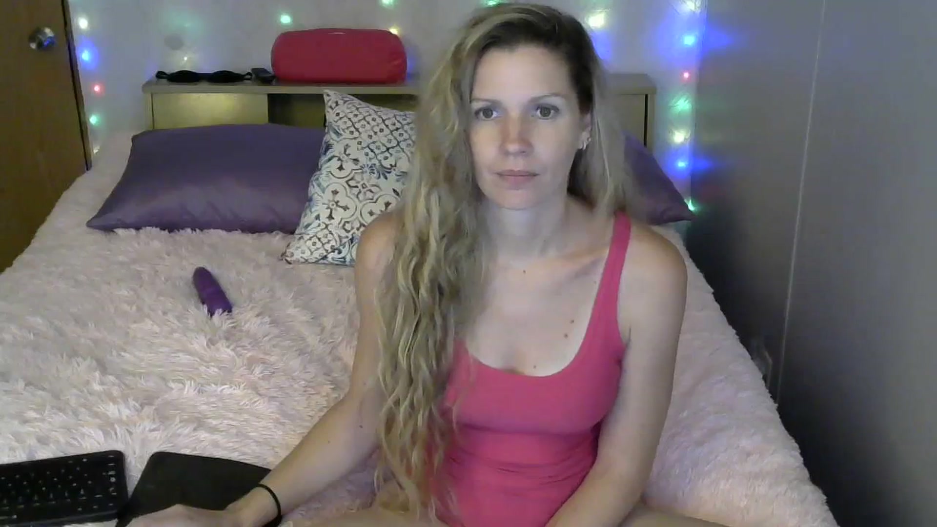 Gallery image thumbnail from SouthernNsexi's myfreecams stream on, 07/06/2023, 02:23 image 2 of 20