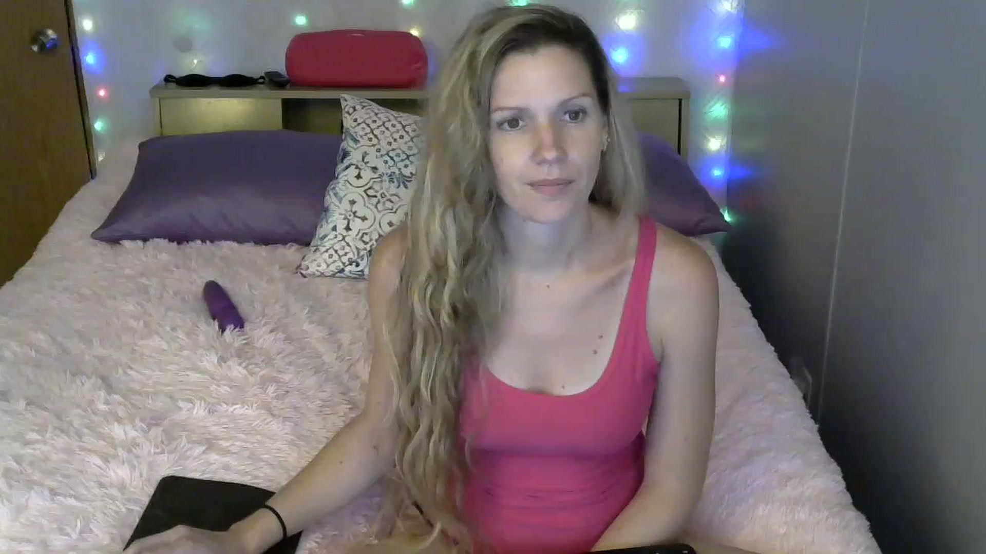 Gallery image thumbnail from SouthernNsexi's myfreecams stream on, 07/06/2023, 02:23 image 3 of 20