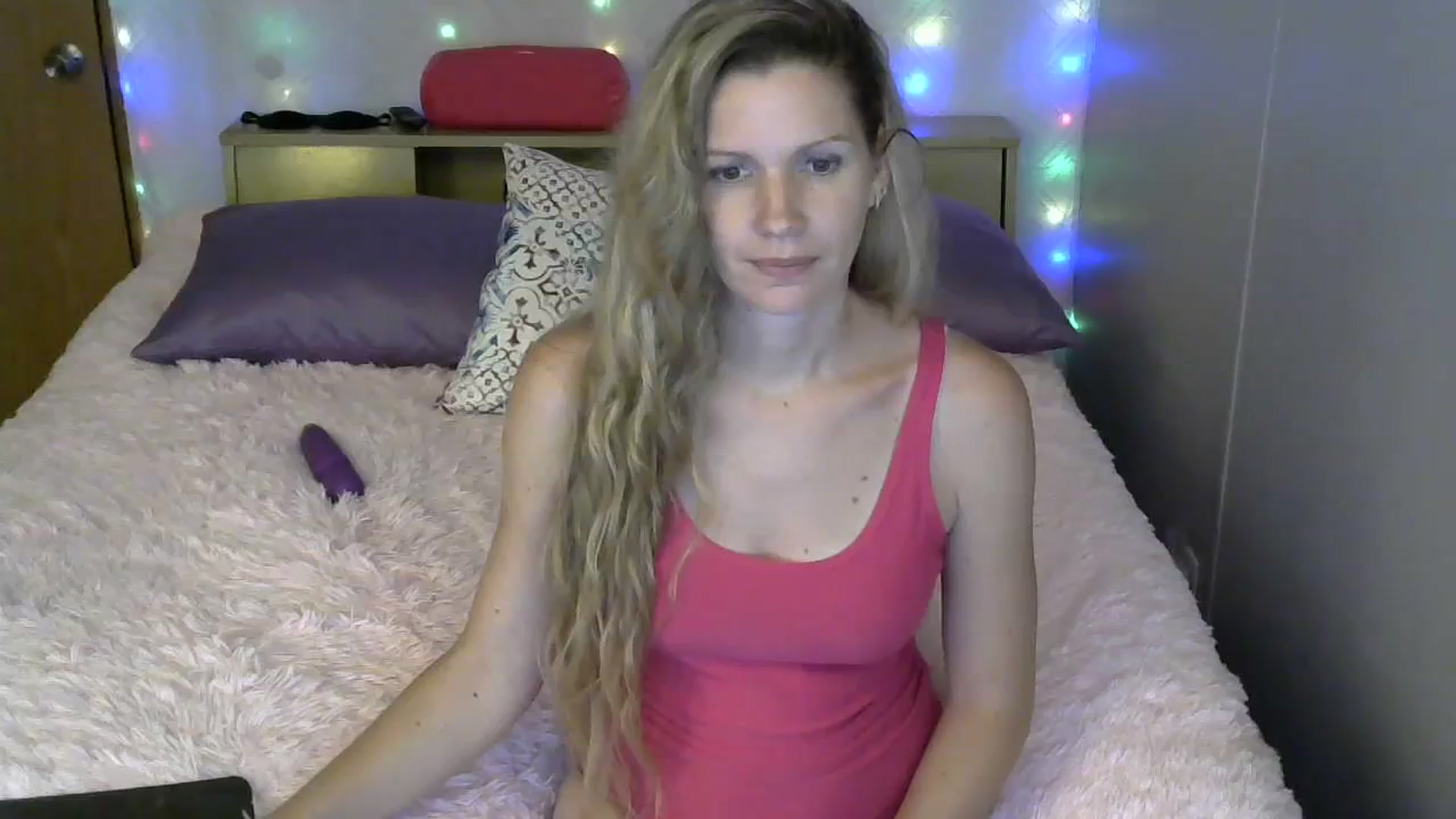Gallery image thumbnail from SouthernNsexi's myfreecams stream on, 07/06/2023, 02:23 image 20 of 20