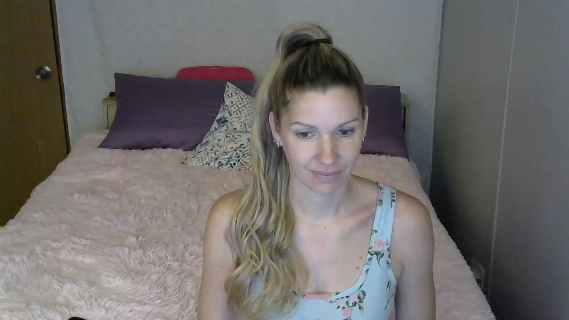 Gallery image thumbnail from SouthernNsexi's myfreecams stream on, 07/09/2023, 13:43 image 9 of 20