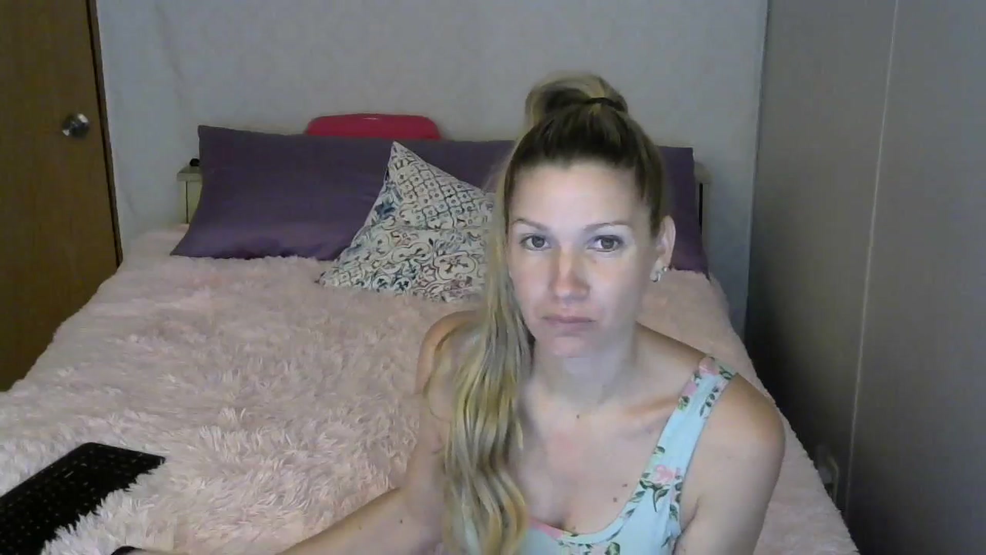 Gallery image thumbnail from SouthernNsexi's myfreecams stream on, 07/09/2023, 13:43 image 3 of 20