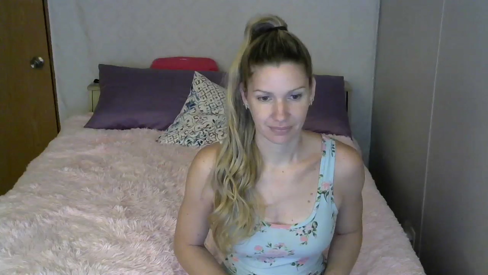 Gallery image thumbnail from SouthernNsexi's myfreecams stream on, 07/09/2023, 13:43 image 13 of 20