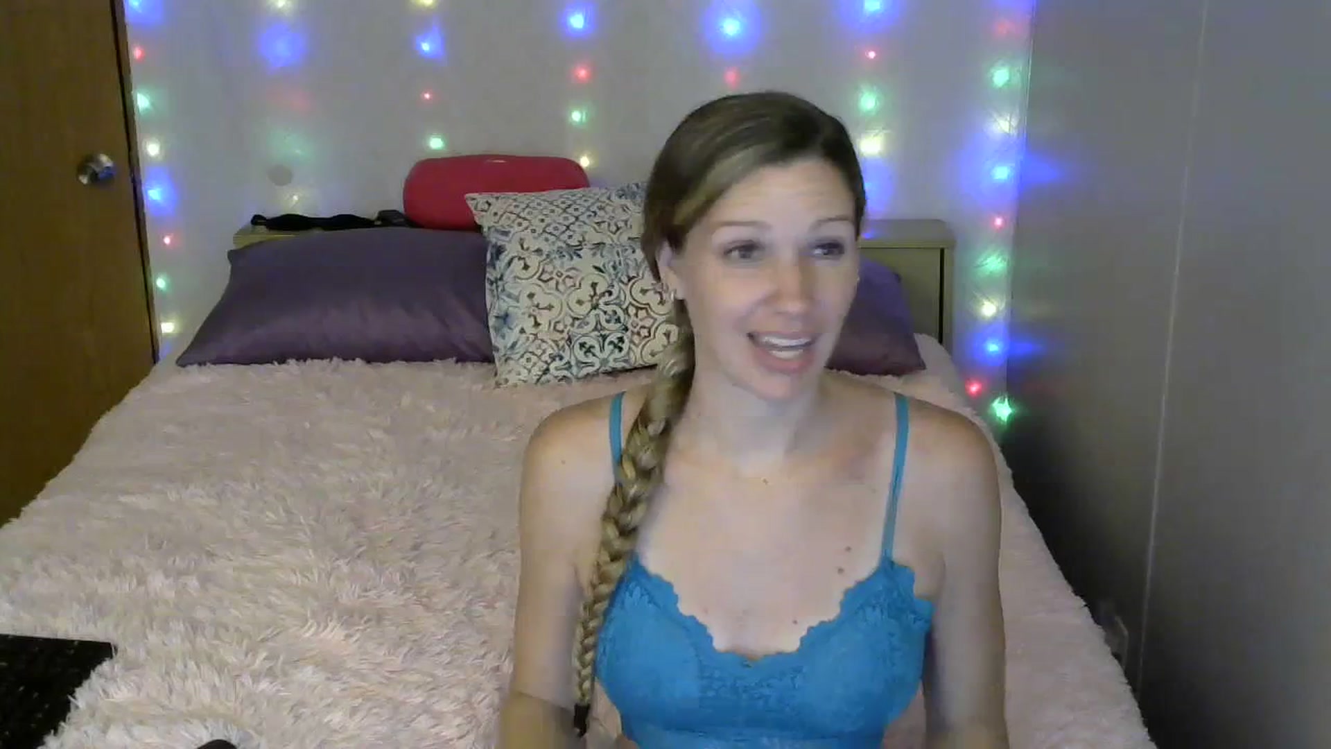 Gallery image thumbnail from SouthernNsexi's myfreecams stream on, 07/10/2023, 02:41 image 3 of 20
