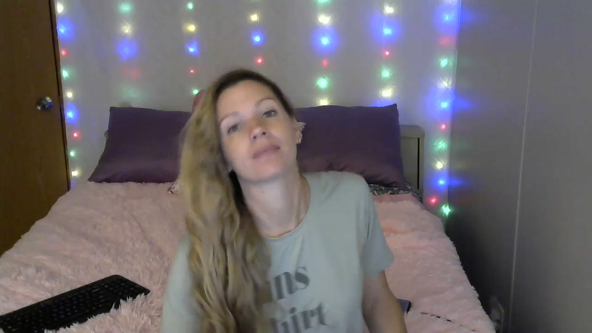 Gallery image thumbnail from SouthernNsexi's myfreecams stream on, 07/15/2023, 15:19 image 3 of 20