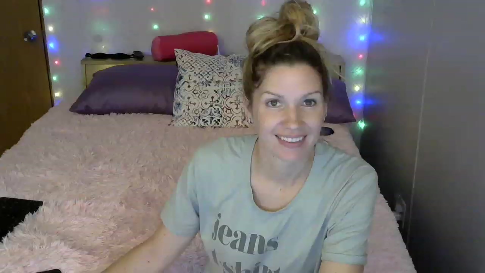 Gallery image thumbnail from SouthernNsexi's myfreecams stream on, 07/16/2023, 13:57 image 17 of 20