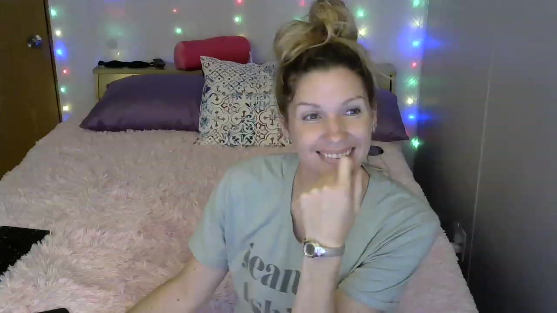 Gallery image thumbnail from SouthernNsexi's myfreecams stream on, 07/16/2023, 13:57 image 16 of 20
