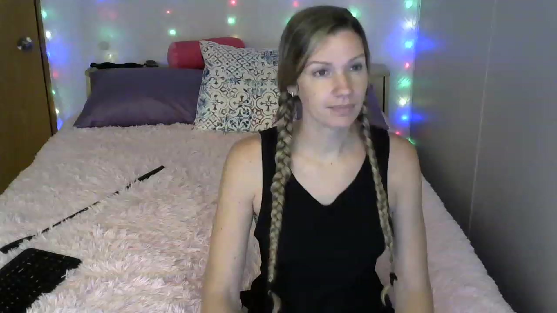 Gallery image thumbnail from SouthernNsexi's myfreecams stream on, 07/19/2023, 14:31 image 13 of 20
