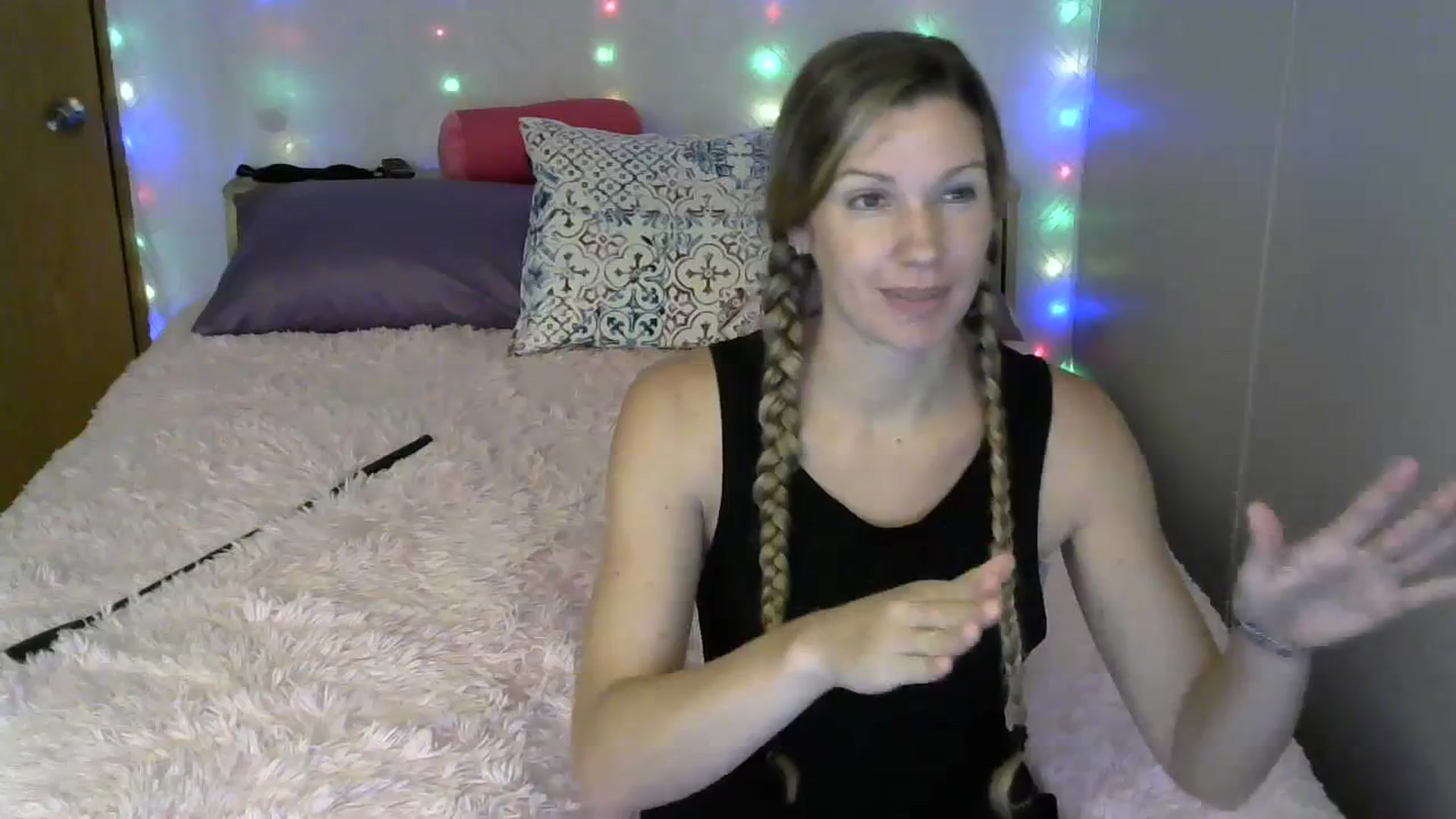 Gallery image thumbnail from SouthernNsexi's myfreecams stream on, 07/19/2023, 15:09 image 10 of 20