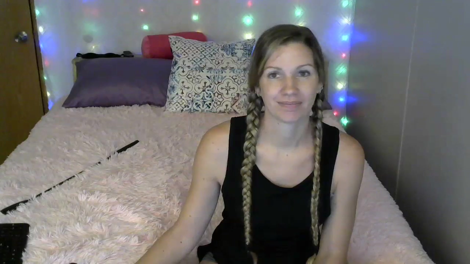 Gallery image thumbnail from SouthernNsexi's myfreecams stream on, 07/19/2023, 15:09 image 6 of 20