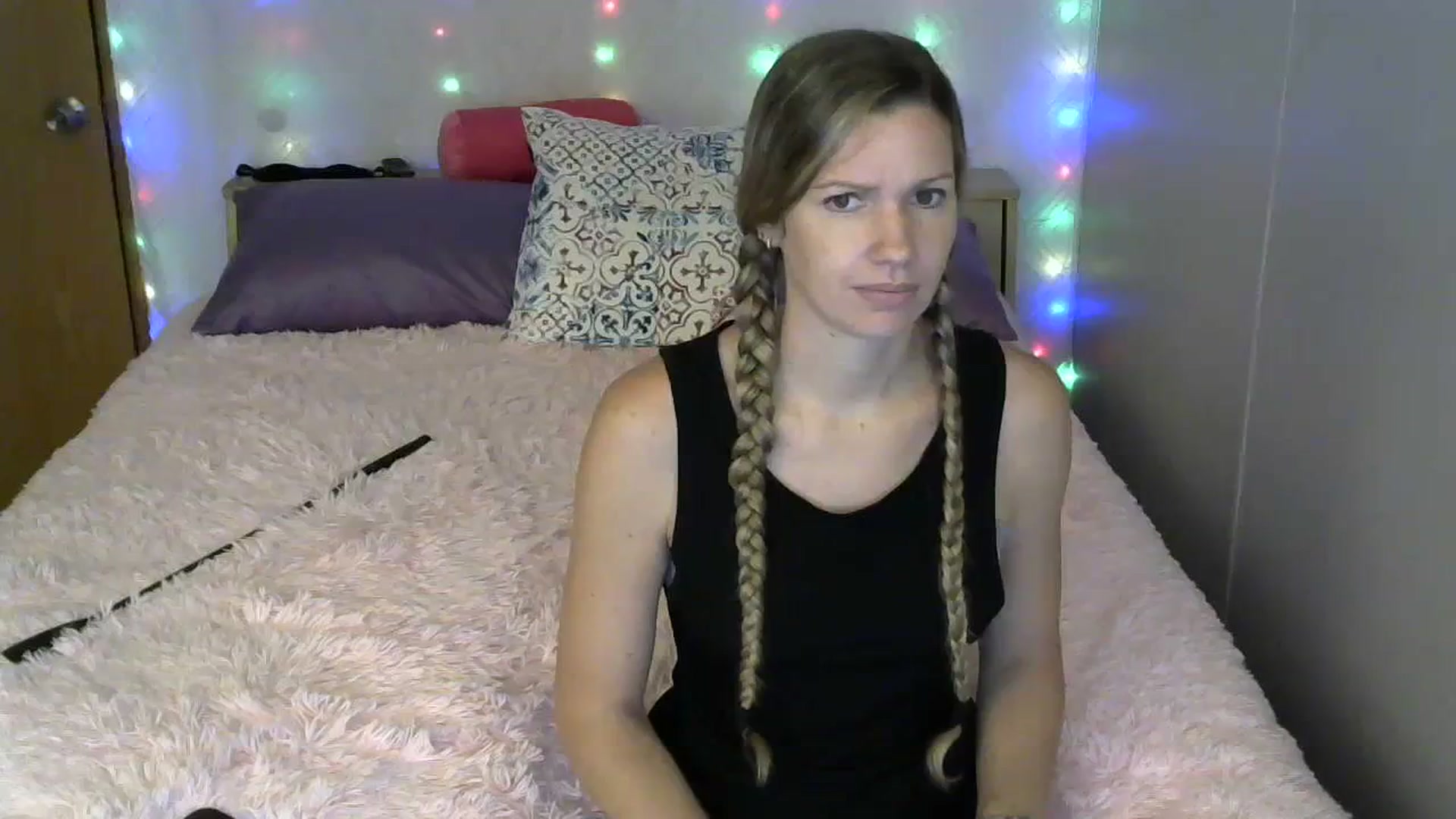 Gallery image thumbnail from SouthernNsexi's myfreecams stream on, 07/19/2023, 15:09 image 1 of 20