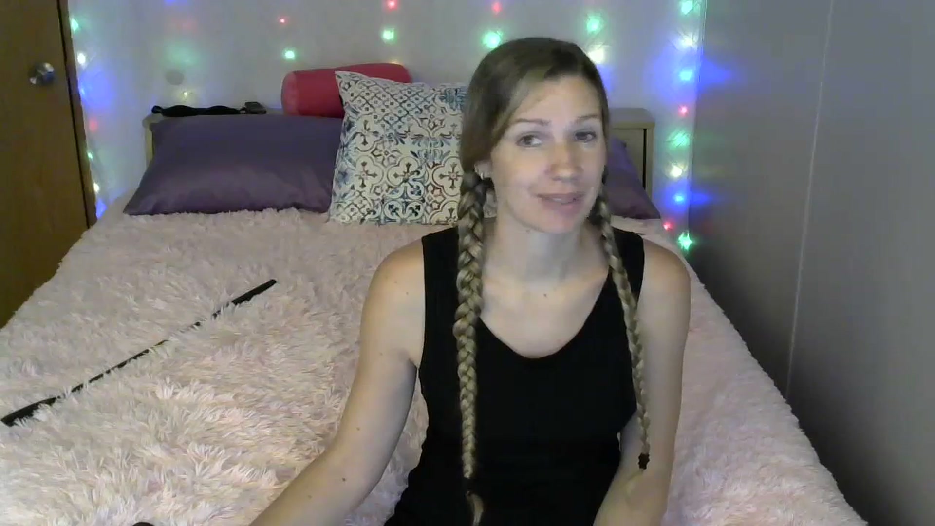 Gallery image thumbnail from SouthernNsexi's myfreecams stream on, 07/19/2023, 15:09 image 3 of 20
