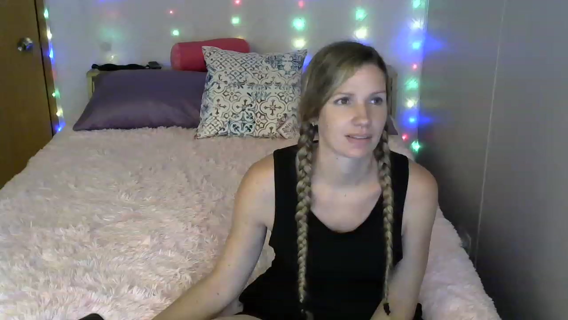 Gallery image thumbnail from SouthernNsexi's myfreecams stream on, 07/20/2023, 02:22 image 8 of 20