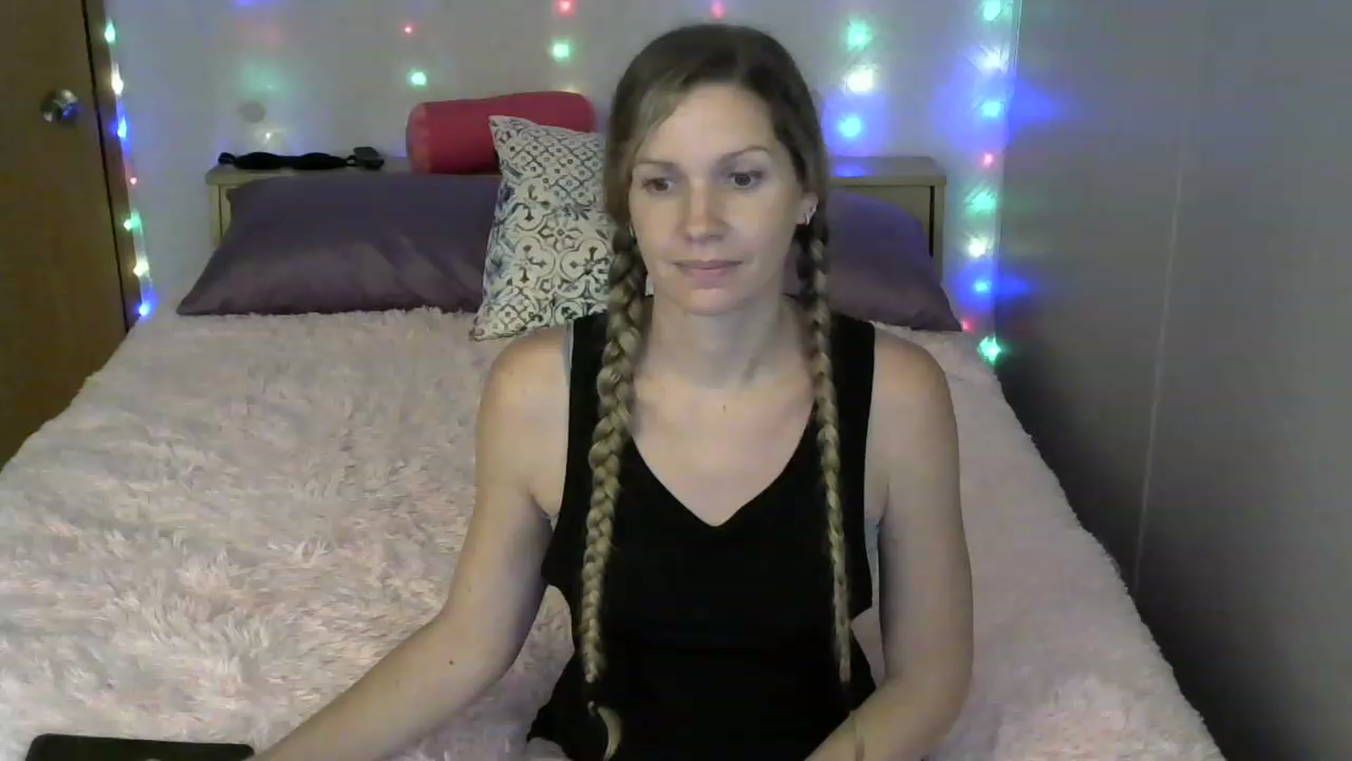 Gallery image thumbnail from SouthernNsexi's myfreecams stream on, 07/20/2023, 02:22 image 19 of 20
