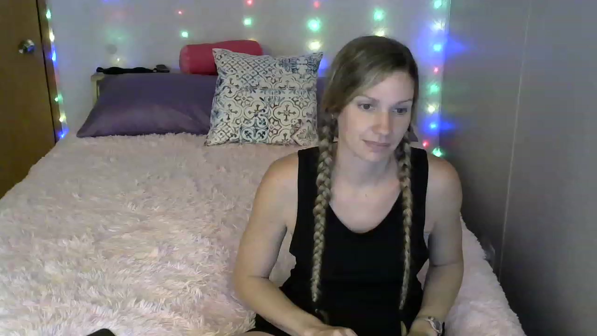 Gallery image thumbnail from SouthernNsexi's myfreecams stream on, 07/20/2023, 02:22 image 9 of 20