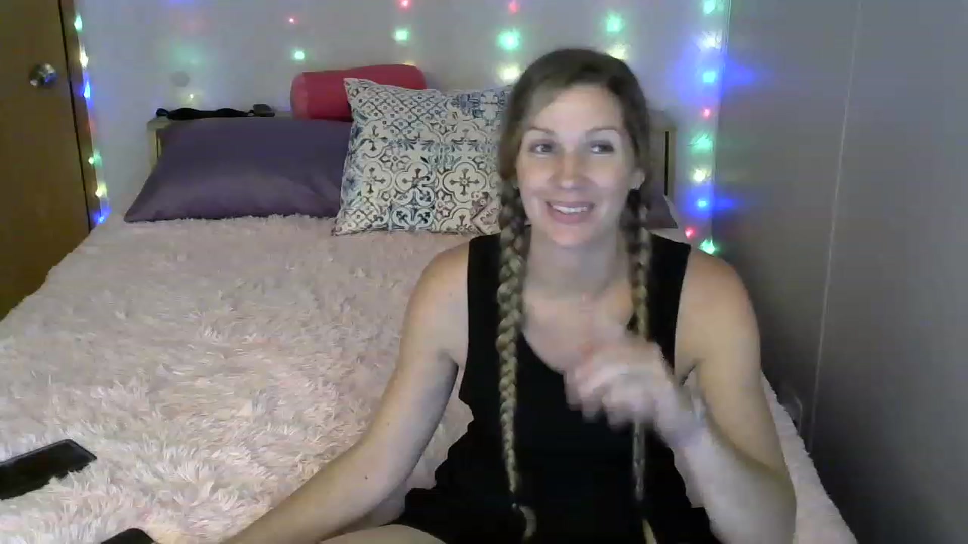Gallery image thumbnail from SouthernNsexi's myfreecams stream on, 07/20/2023, 02:22 image 5 of 20