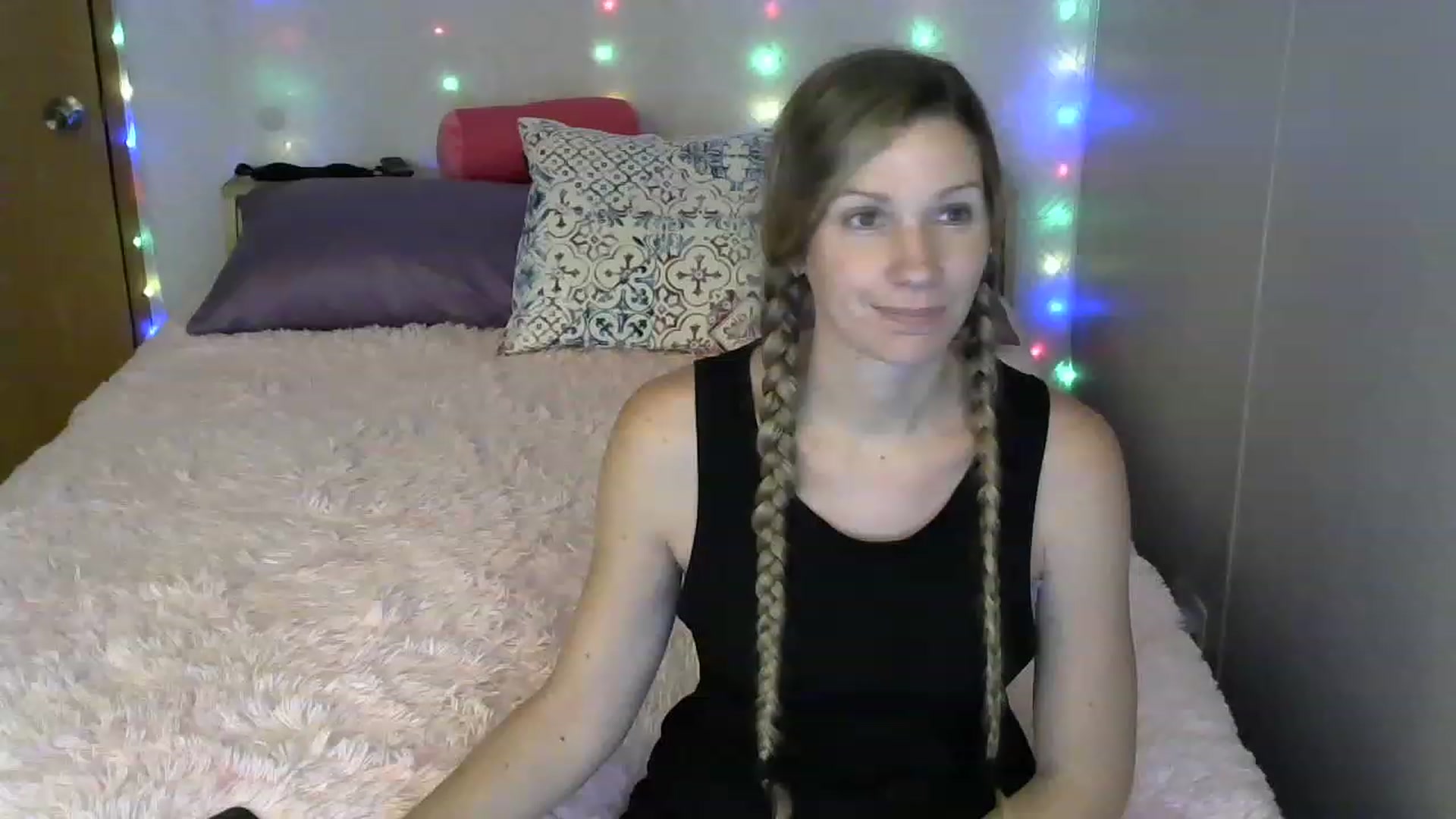 Gallery image thumbnail from SouthernNsexi's myfreecams stream on, 07/20/2023, 02:22 image 7 of 20