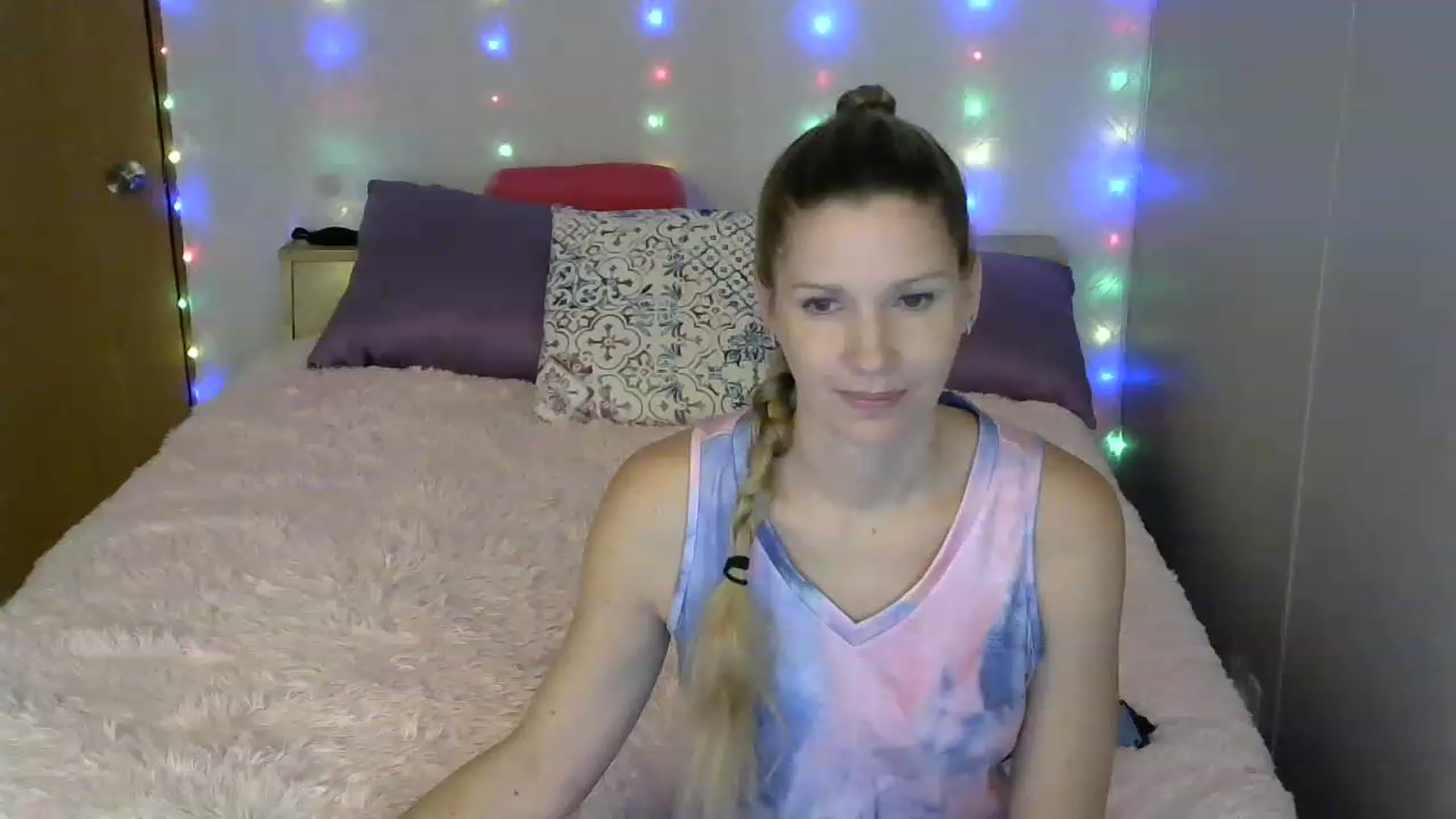 Gallery image thumbnail from SouthernNsexi's myfreecams stream on, 07/23/2023, 14:07 image 15 of 20