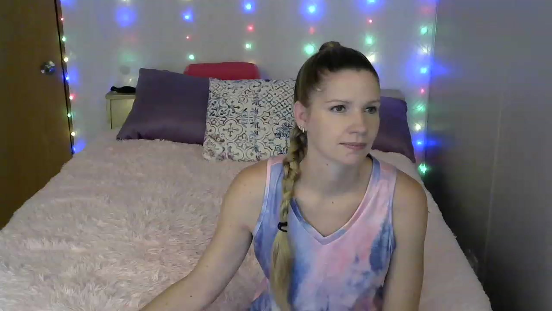 Gallery image thumbnail from SouthernNsexi's myfreecams stream on, 07/23/2023, 14:07 image 10 of 20