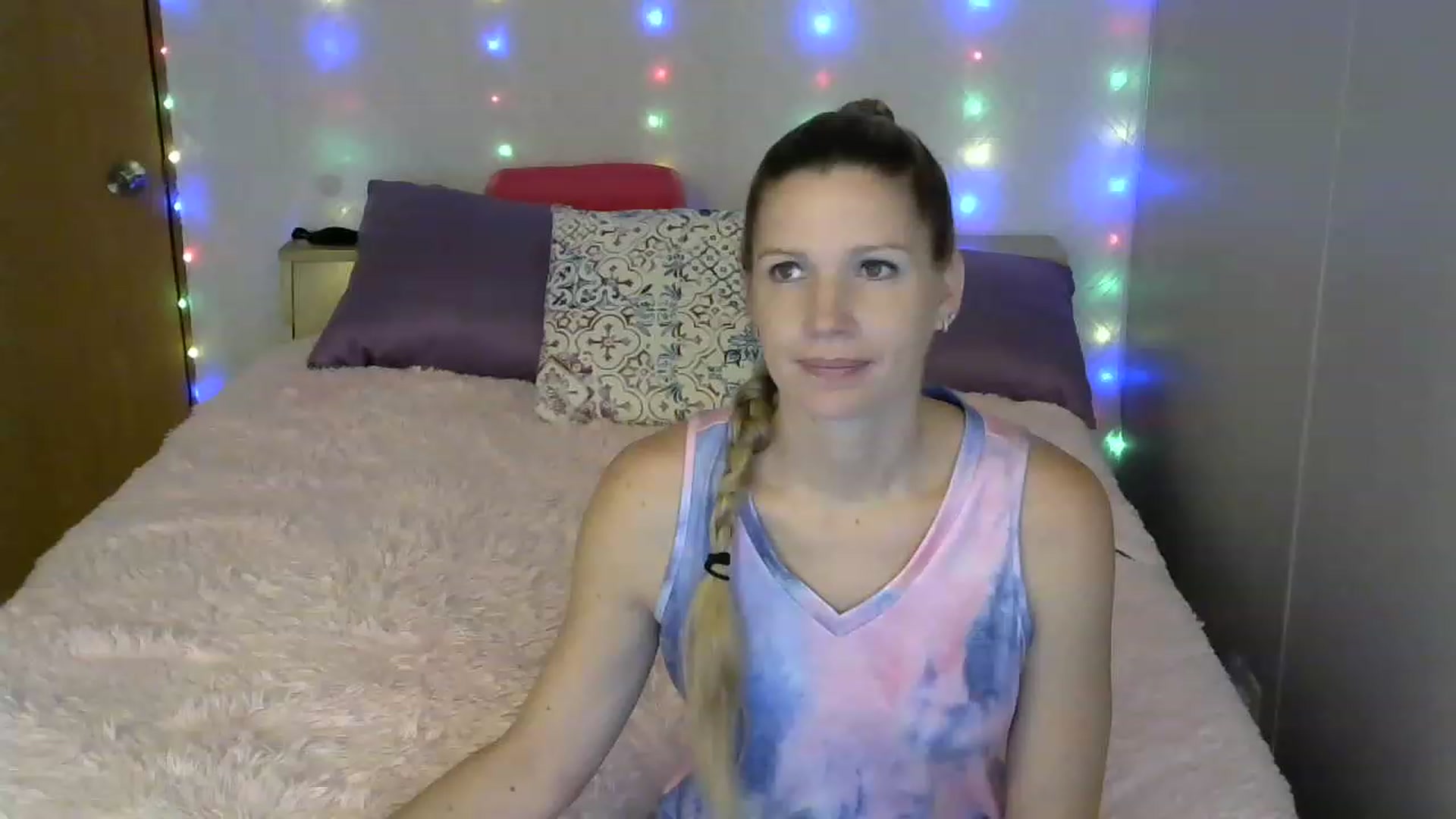 Gallery image thumbnail from SouthernNsexi's myfreecams stream on, 07/23/2023, 14:07 image 12 of 20