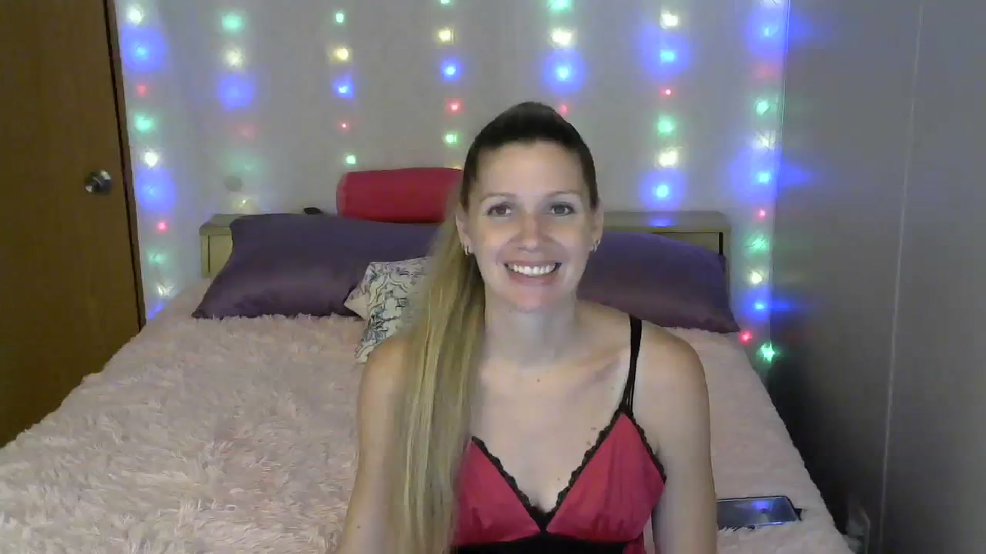 Gallery image thumbnail from SouthernNsexi's myfreecams stream on, 07/30/2023, 02:29 image 10 of 20
