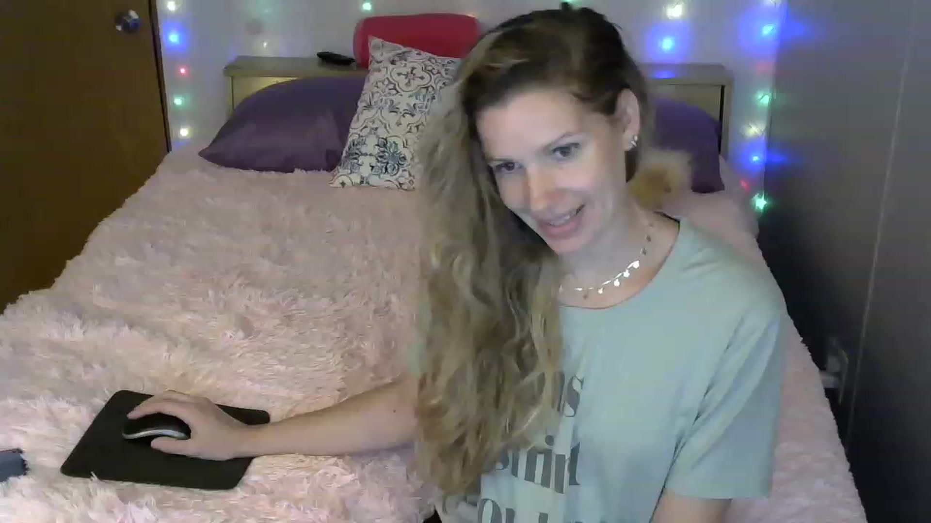 Gallery image thumbnail from SouthernNsexi's myfreecams stream on, 08/26/2023, 14:23 image 7 of 20