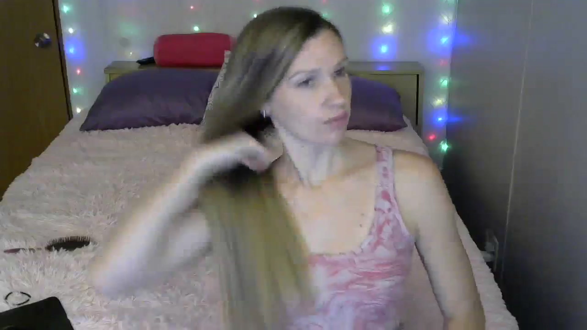 Gallery image thumbnail from SouthernNsexi's myfreecams stream on, 09/09/2023, 14:47 image 3 of 20