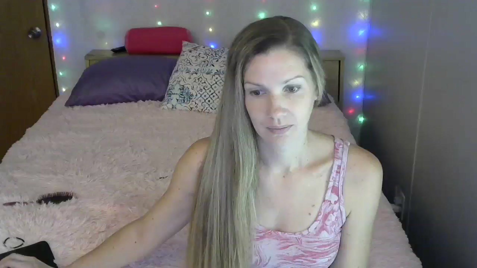 Gallery image thumbnail from SouthernNsexi's myfreecams stream on, 09/09/2023, 14:47 image 5 of 20